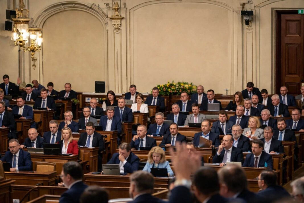 Sněmovna schválila rozpočet