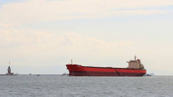 Íránský útok zasáhl kuvajtský tanker v Dubaji