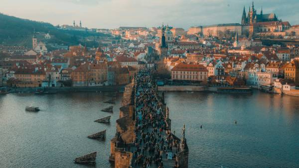 V Praze se dnes slavnostně otevře Dvorecký most