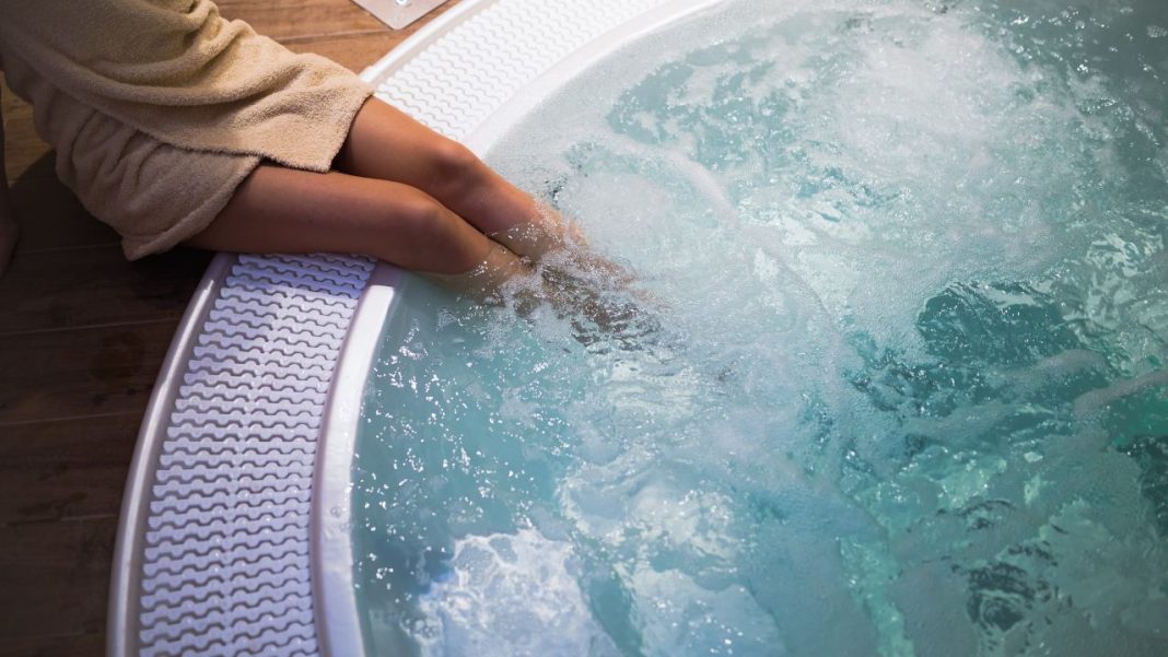Luxusní wellness v Brně s vířivkou v EFI SPA Hotelu