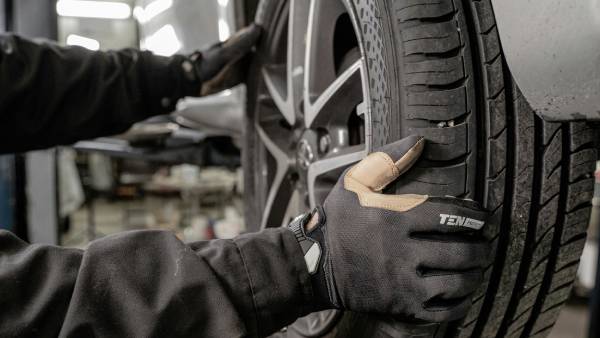 Česká investice v Itálii: Tykač a Strnad chtějí odkoupit část gumárenského gigantu Pirelli