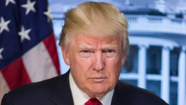 Miliardy za škody v Zálivu: Trump chce zabavovat zmrazený íránský majetek, Teherán varuje před chaosem