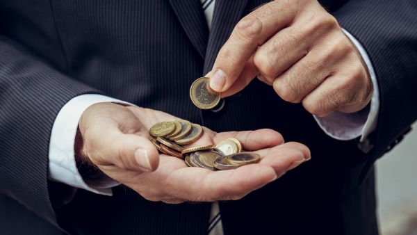Osobních bankrotů v Česku ubylo. Soudy jich letos vyhlásily o 7 % méně