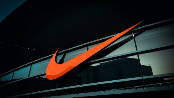 Konec cenovému chaosu: Nike zastaví stovky prodejců v Číně, chce zpět prodeje za plnou cenu