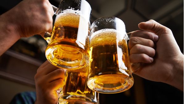 Budějovický Budvar loni snížil zisk i obrat, výstav piva ale znovu rostl