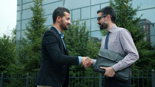 Pavel varuje, že nový stavební úřad může stavební řízení zpomalit