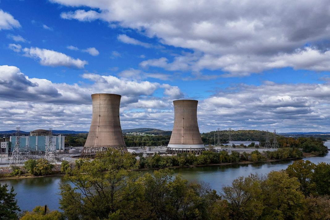 Trump a AI datová centra vracejí jadernou energetiku v USA do hry