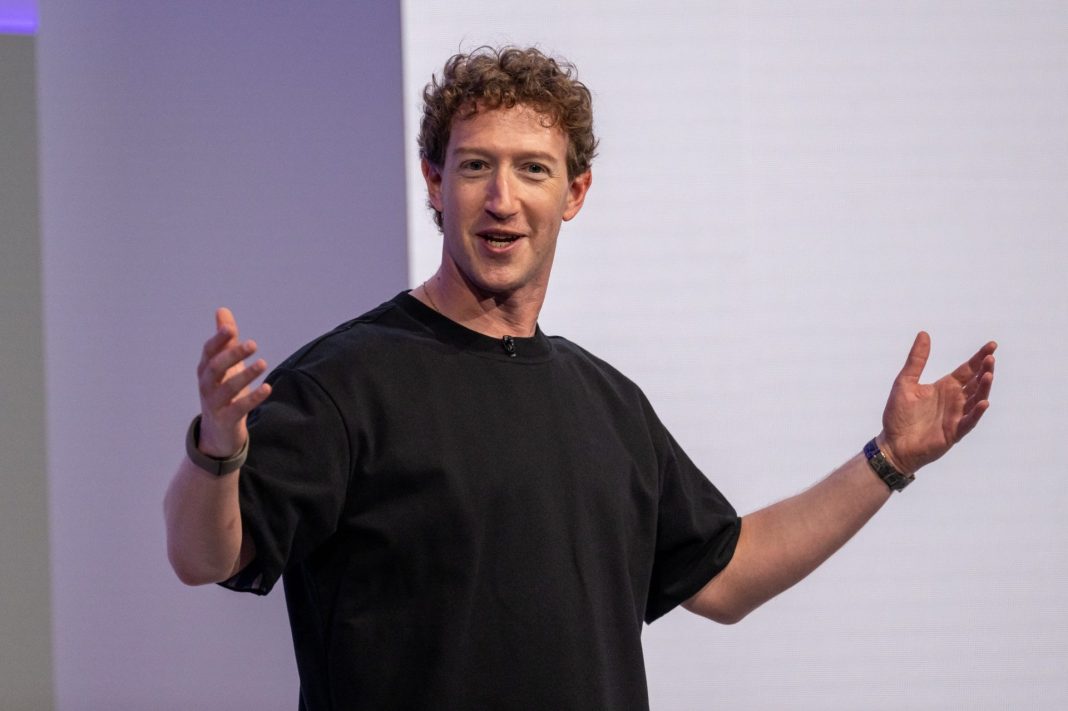 Nevěřte Zuckerbergově póze „hodného muže AI“
