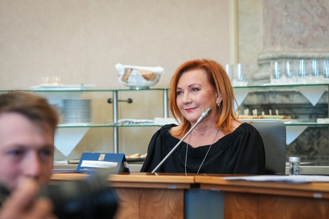 Schillerová jedná v Lucemburku: Unie posoudí český dluhový plán i integraci trhů