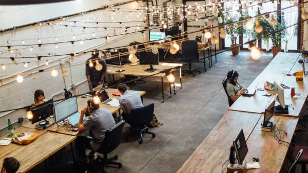 Když se nevyplatí vlastní kancelář aneb jak se zrodily coworkingy